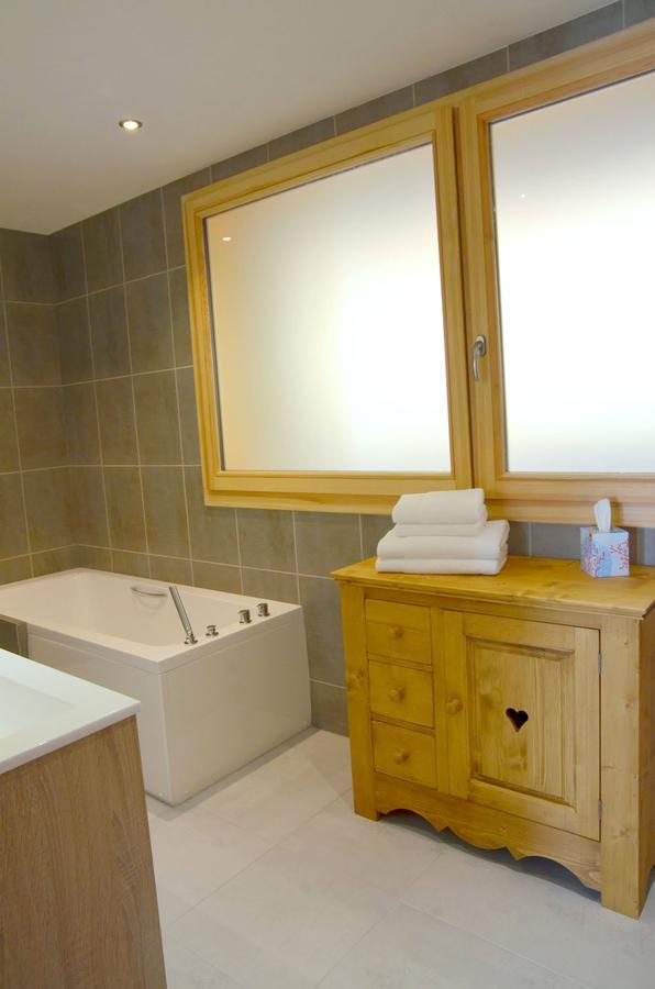 Le Coeur 1210 Bed & Breakfast Granier ภายนอก รูปภาพ